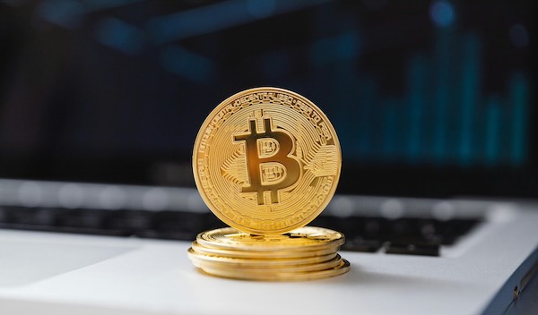 A Step-by-Step Guide to Reading Live Bitcoin Data Feeds