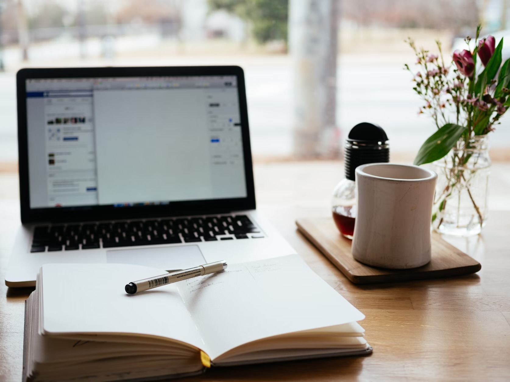Why More Professionals Are Choosing Online Programs for Career Transitions